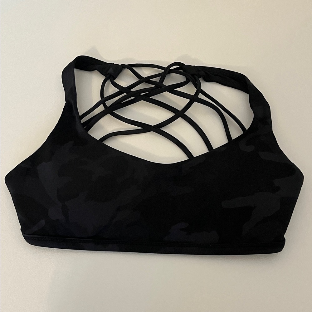 Lululemon Free To Be Serene Sports Bra